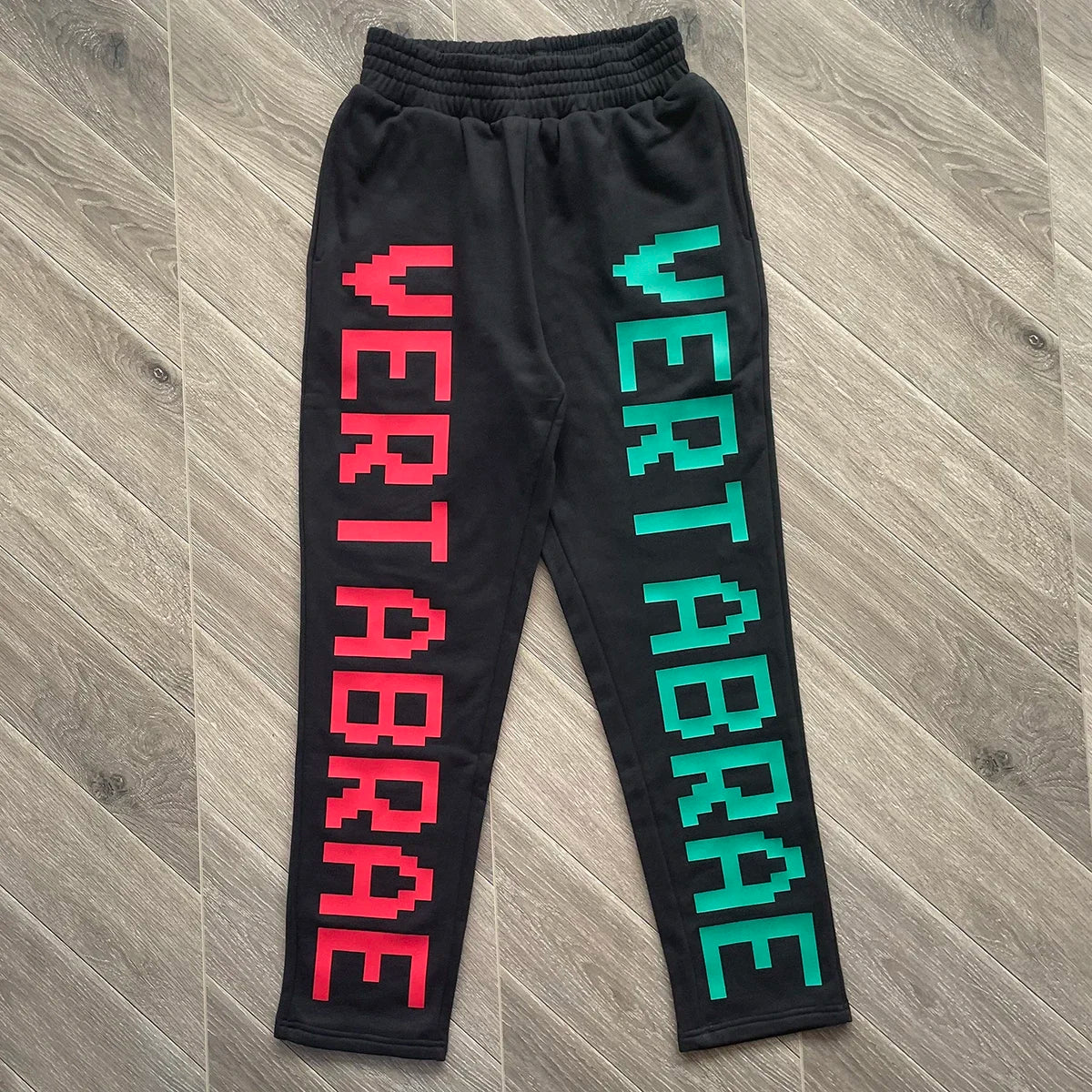 Vertabrae sweatpants Three-dimensional letter multi-color sweats collection